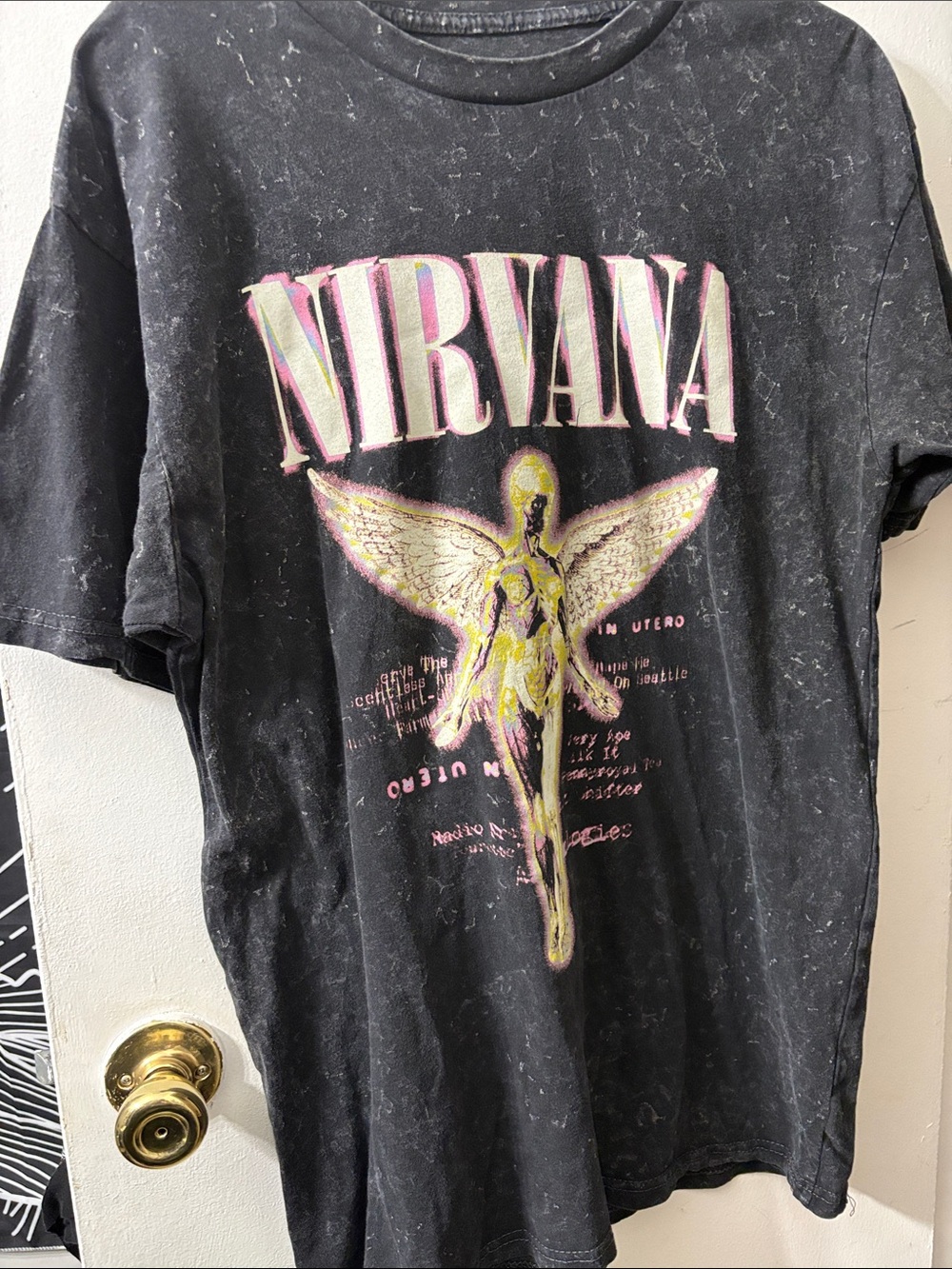 NIRVANA size Large Tee Graphic